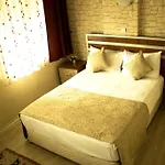 Gur Hotel 2*