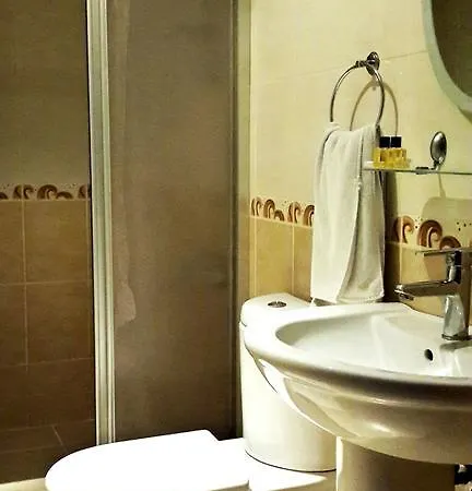 Отель Gur 2*