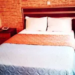 Hotel Gur 2*