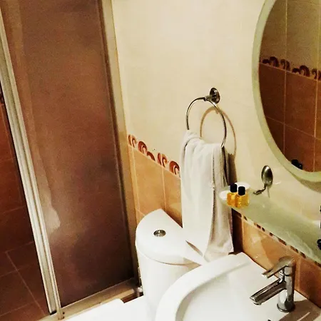 Hotel Gur 2*
