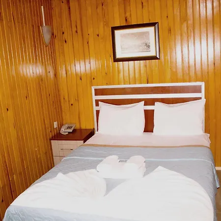 Gur Hotel 2*