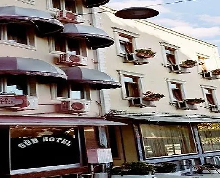 Hotel Gur 2*